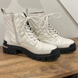 Aldo size 8 (off white) ankle boots with zipper and laces.